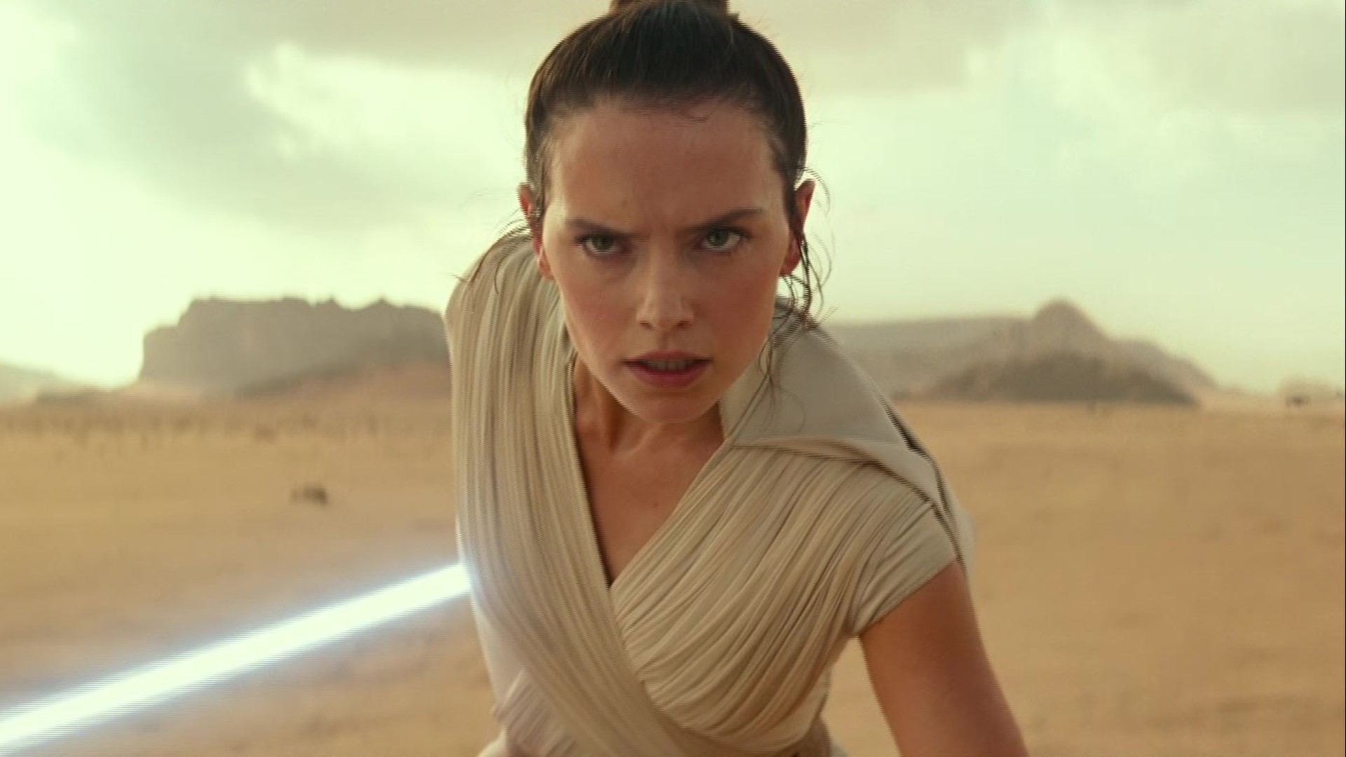 There's a lot to handle in the first teaser trailer for 'Star Wars: The Rise of Skywalker.'
