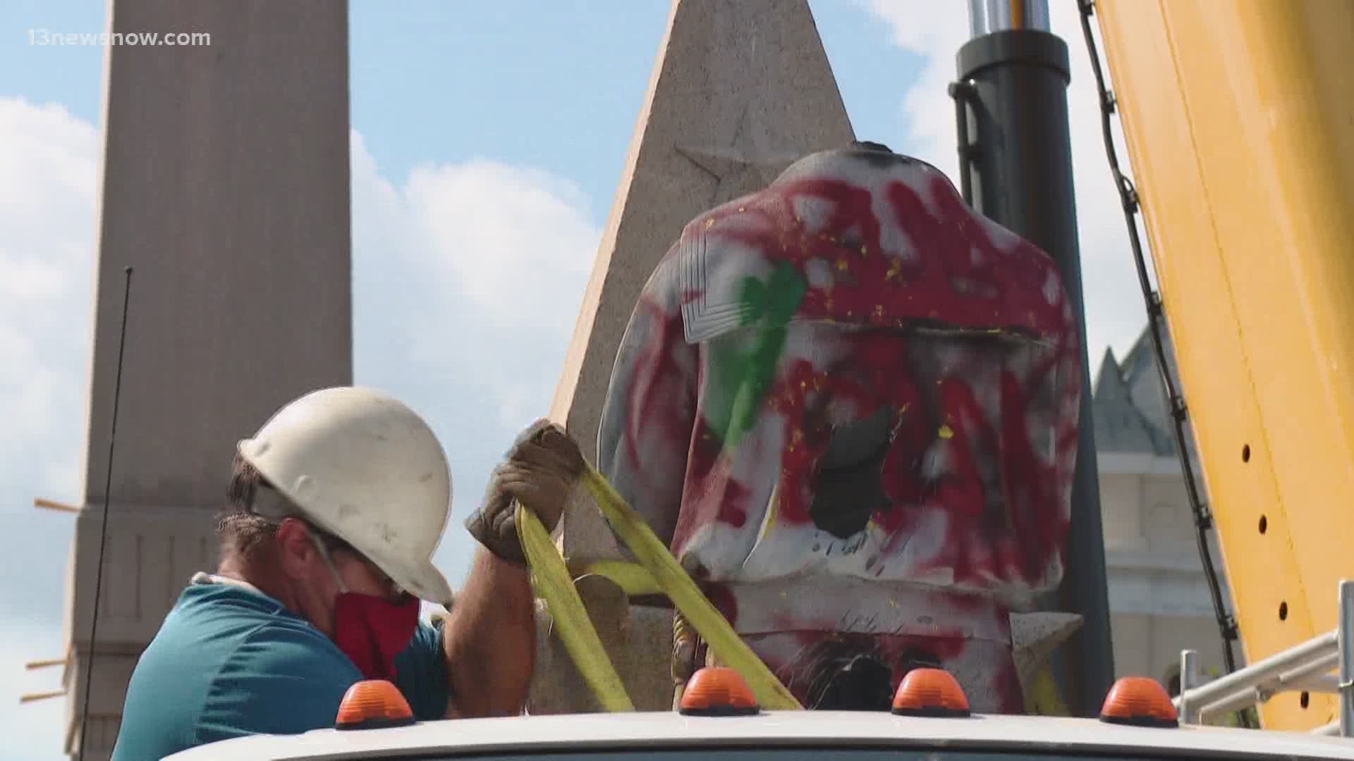 Crews started dismantling the Portsmouth Confederate monument Wednesday morning as the city prepares for its relocation.