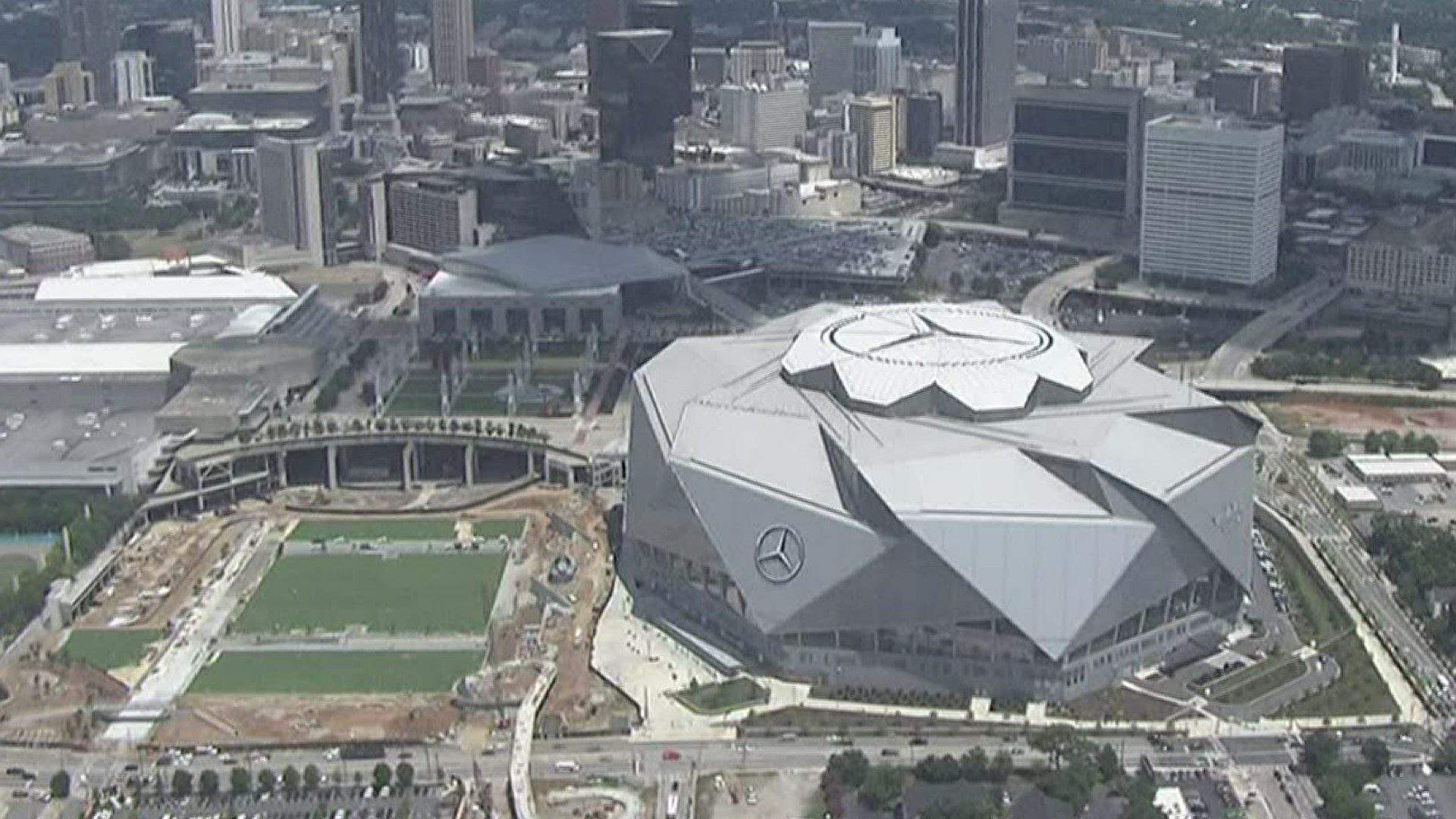 Arthur Blank Mercedes Benz Stadium Helping During Coronavirus 12news Com